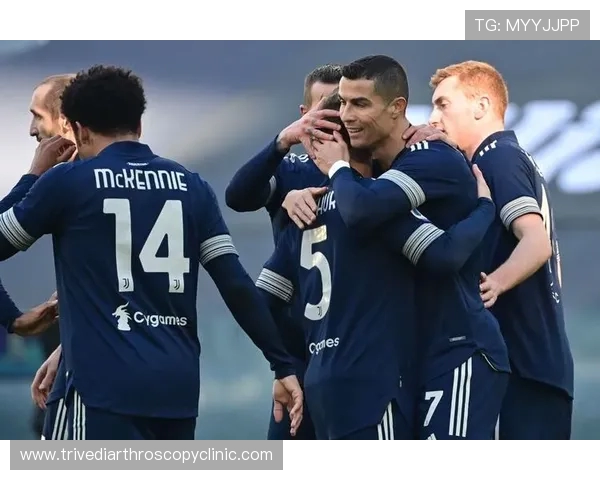 埃默松：我并不怀念在米兰的日子；那儿的人聊我比聊C罗还多